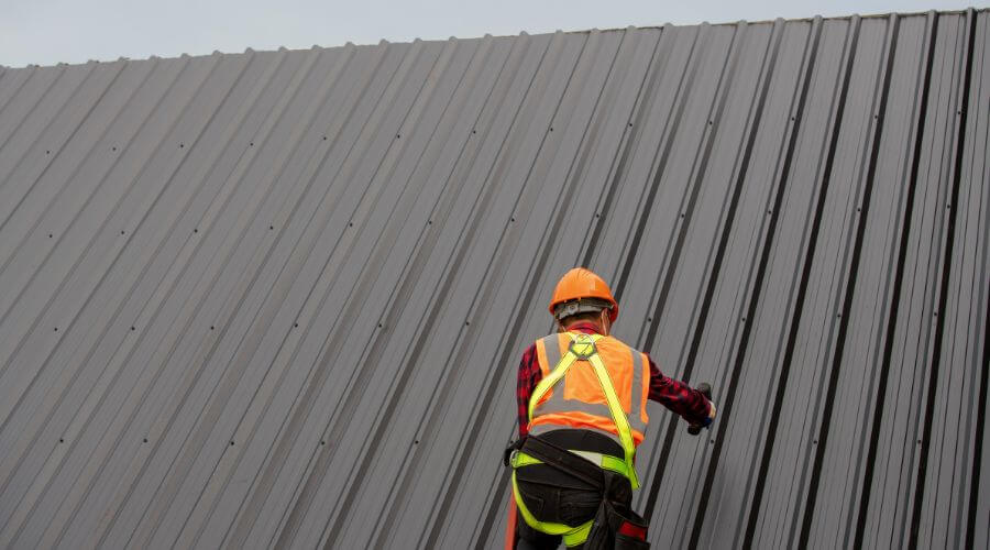 Professional residential roofers in Hollytree, AL